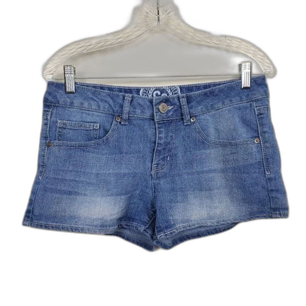 SO Shortie Denim Shorts Blue Medium Wash Women Size 9 Stretchy Cotton